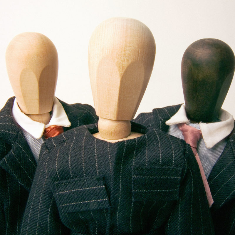 Wooden businesspeople